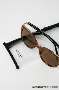 Сонцезахисні окуляри жіночі BASIC RS19-OKD901