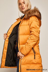 Куртка жіноча ARTISANATURA RW19-KPD602