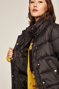 Куртка жіноча MANIFESTO RW19-KUD400
