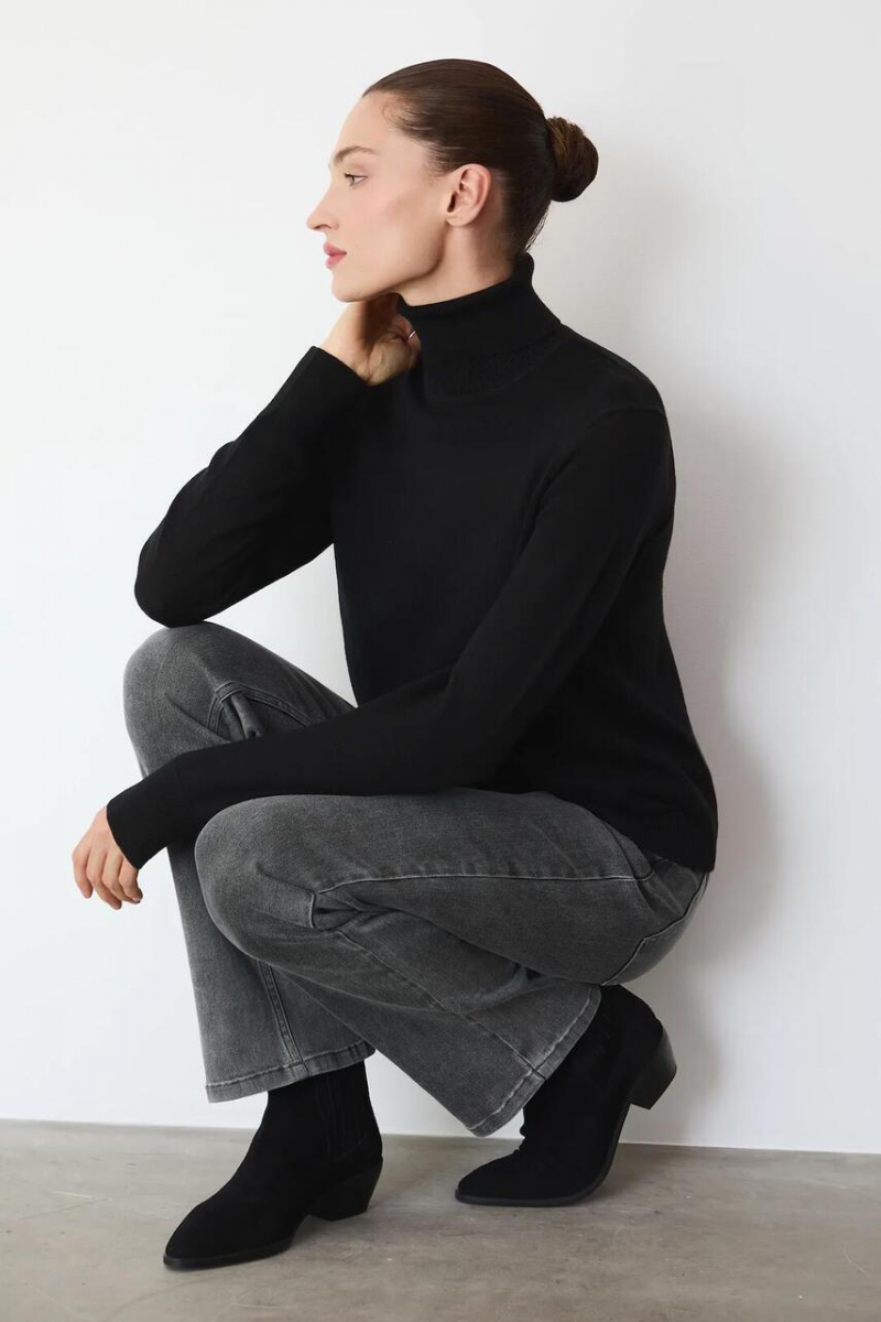 Светр жіночий вовняний MEDICINE RW25-SWD810